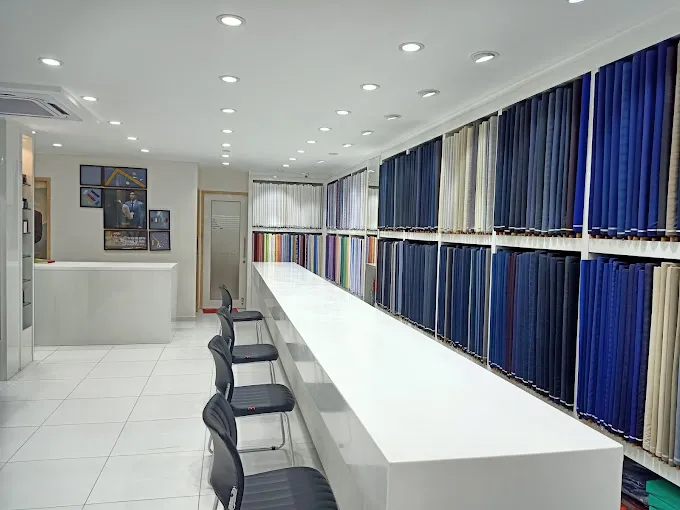 The Raymond Shop